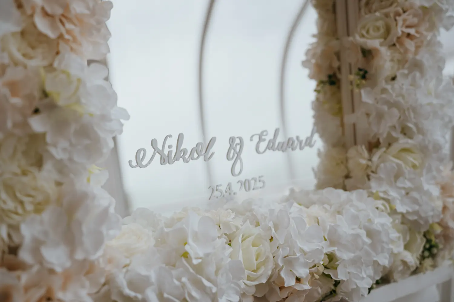 Svatební dort s dekorací